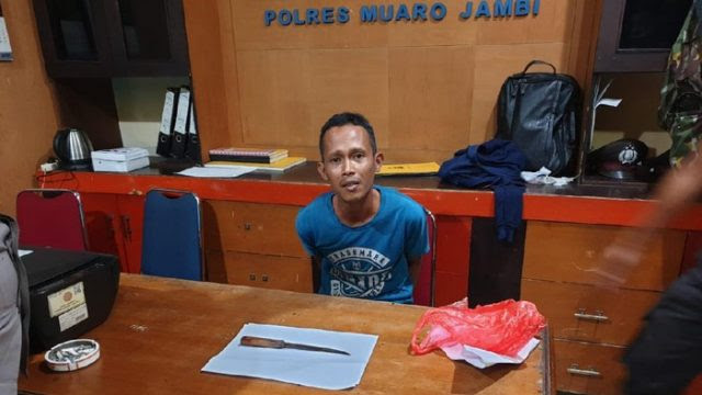 KEJAM! Seorang Pria di Jambi Tega Tusuk Ibu Kandung nya Hingga Tewas