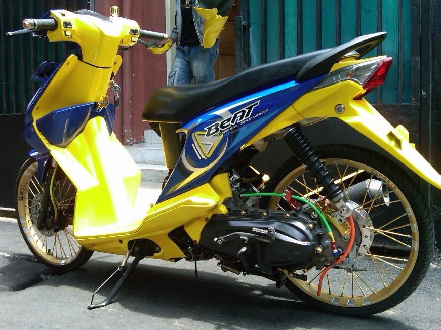  Stiker  Keren  Untuk Motor 