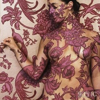 Body paint art walls