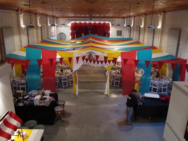  theme for your wedding Nicki Zac went all out with the circus theme