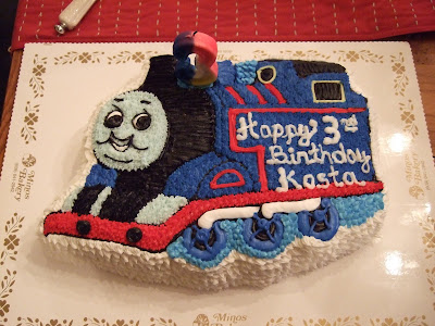 Thomas  Train Birthday Cakes on Minos Bake Shop  Thomas The Train Birthday Cake