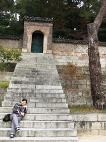 entrance of Huwon Garden huwon garden Changdeokgung palace, Changdeokgung garden, garden in seoul, secret garden in Changdeokgung palace, palace garden