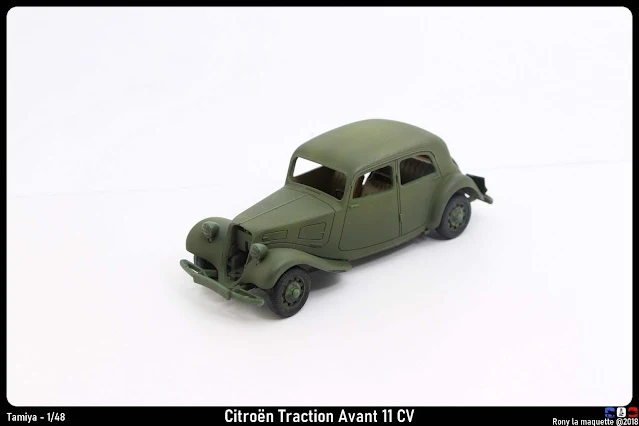 Montage de la maquette de la Citroën traction Avant de l'armée Française de 1940 de Tamiya au 1/48.