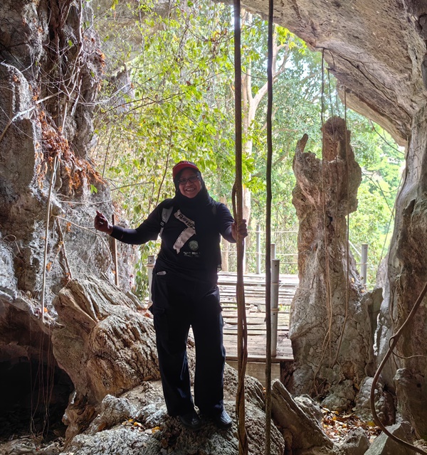 Pengalaman Menerokai Gua Wang Buluh di Pulau Tuba