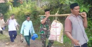 Babinsa Koramil Sempor Ikuti Acara Seserahan Pengantin