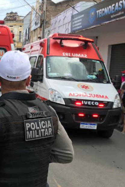 Advogada é atropelada por moto em faixa de pedestre no Centro da cidade de Cajazeiras