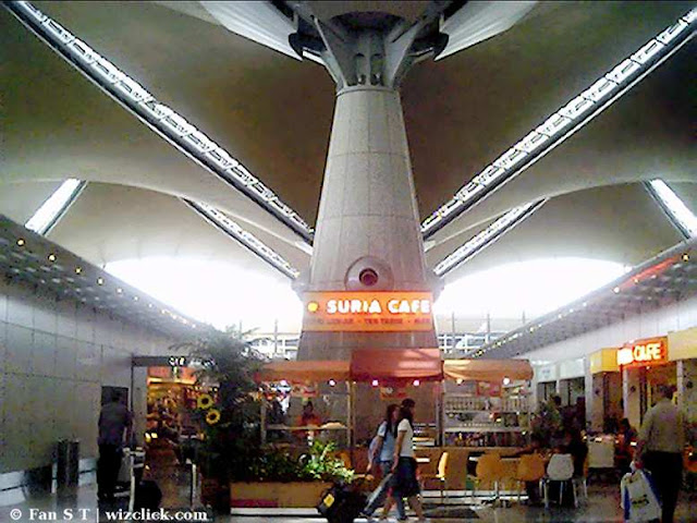 Kuala Lumpur International Airport cafeteria area