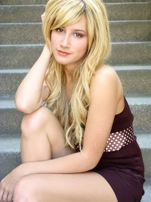 ashley tisdale sexy photo