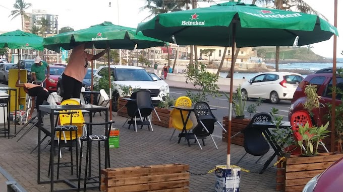 No Rio Vermelho já tem 14 bares e restaurantes autorizados a usar espaço público para colocar mesas e cadeiras 