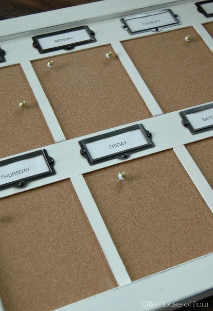 Weekly cork board organizer