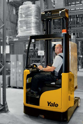 Reach Truck Yale 2 tấn cao 6m