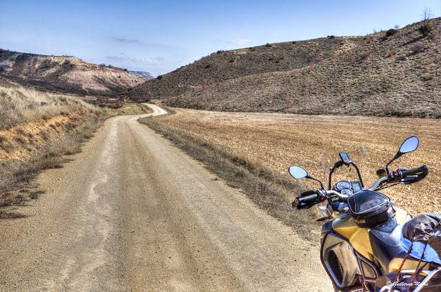 BMW F800 GS. Trail Forever. Camino del destierro.