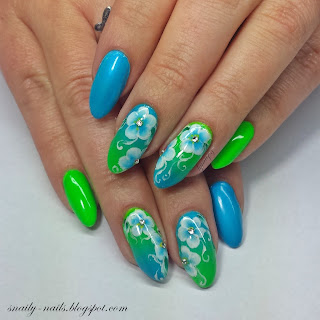 http://snaily-nails.blogspot.com/2017/08/letnie-kwiatuszki.html