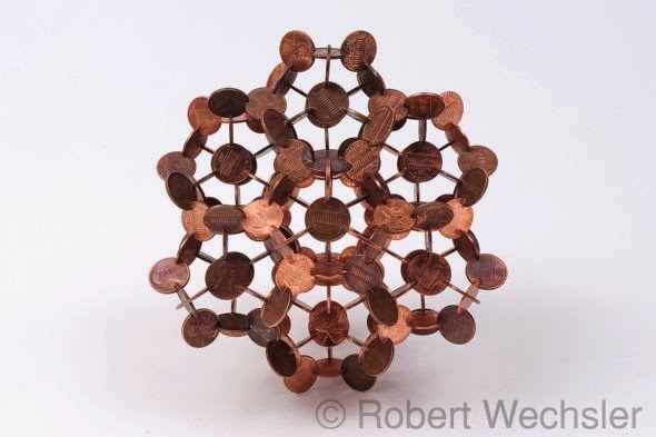 Robert Wechsler arte esculturas geométricas simétricas feitas de moedas centavos pennies Dinheiro