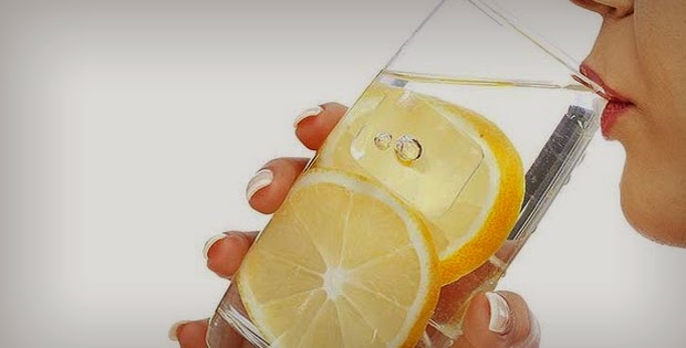 Ini Akan Jadi Jika Anda Minum Jus Lemon Setiap Pagi 
