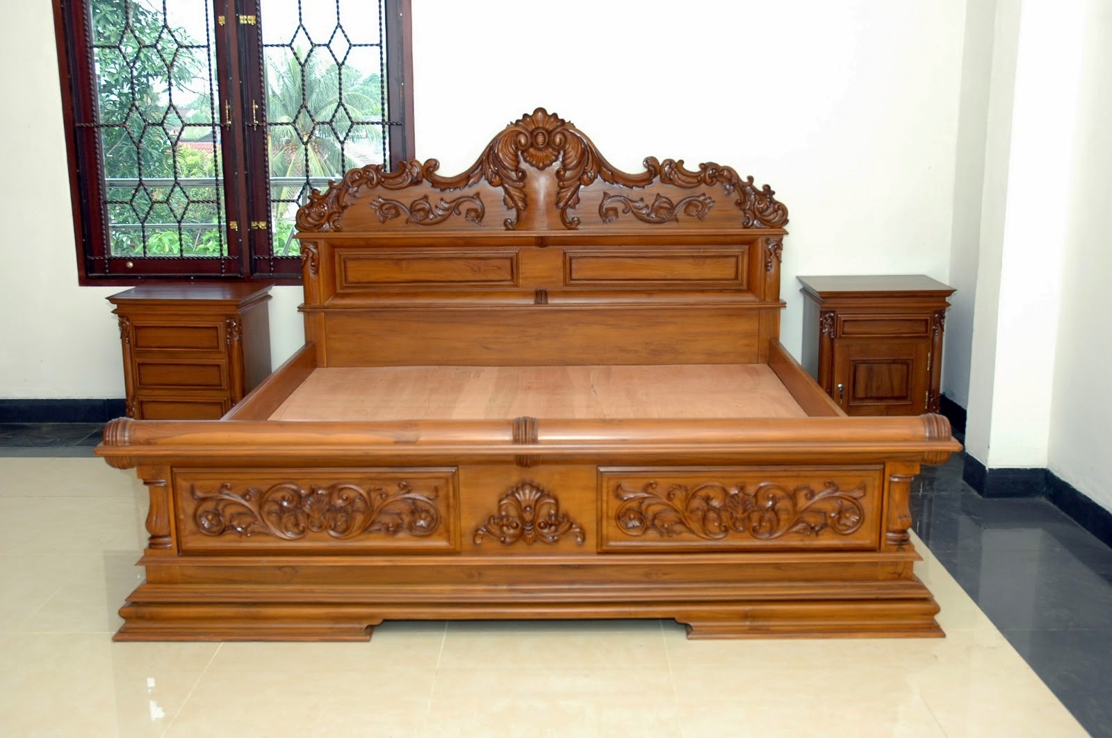 model tempat tidur ukir minimalis 4