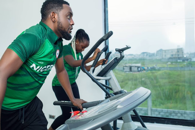 REP NAIJA :Photos Of AY & Daughter At The Gym  jaiyeorie