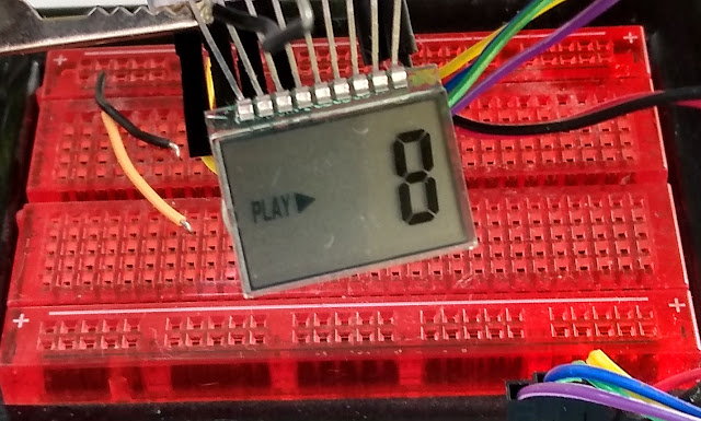 Power control and drive a bare LCD with an Arduino