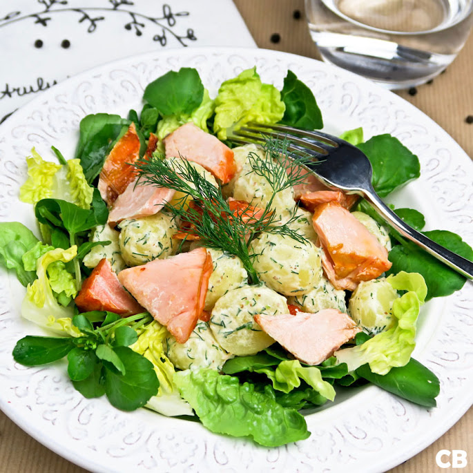 Krieltjessalade met warmgerookte zalm en waterkers