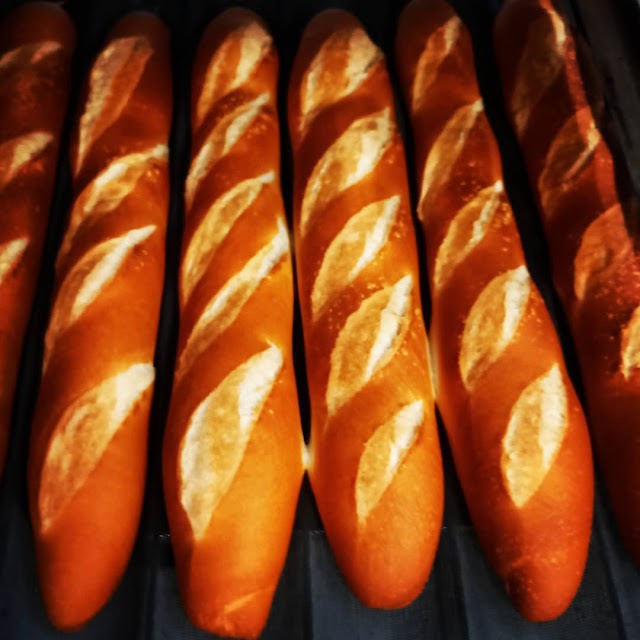 طريقه عمل الخبز الفرنسى الباكيت 