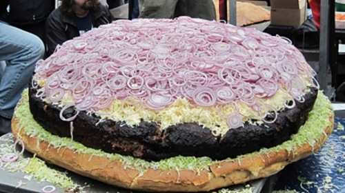 World's Largest Hamburger Contender from Canada Weighed In at 590 Pounds 00
