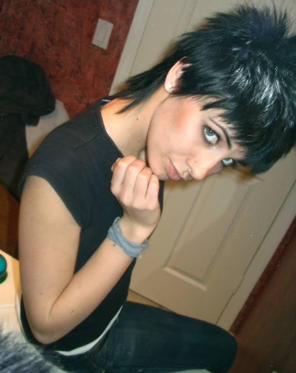 emo hairstyles for girls with short hair and bangs. emo hairstyles for short hair