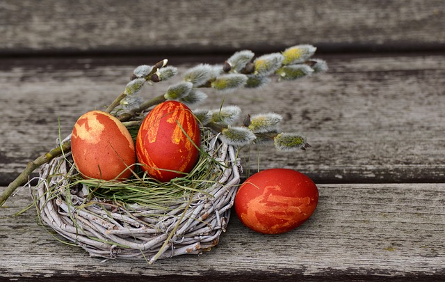 Metode naturale de vopsire a ouălor de Paște și Înălțare