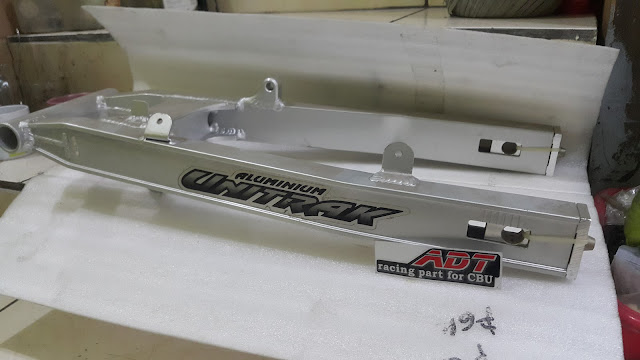 SWING ARM NINJA R UNITRAK