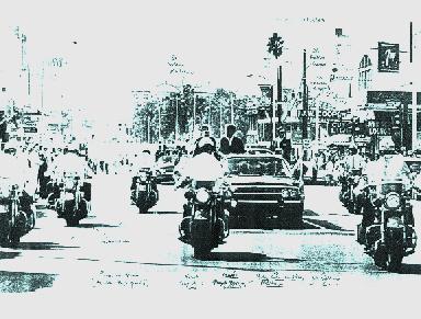 11/18/63: JFK did NOT order the agents off the car!