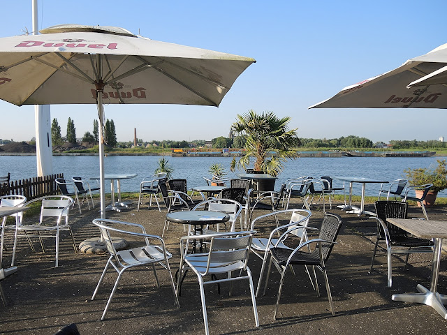 Brasserie Clothilde: dineren met zicht op de zonsondergang aan het zeekanaal