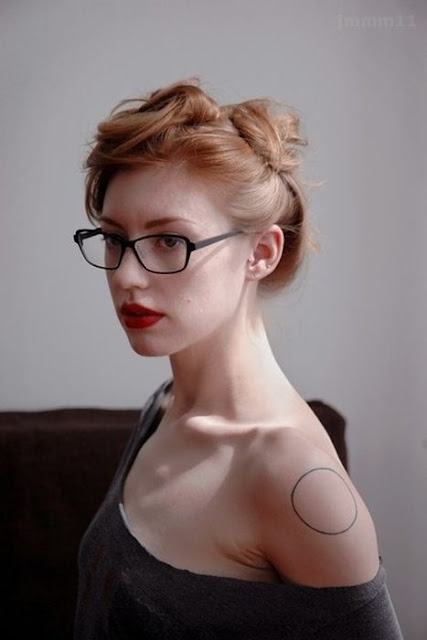 Tatuagens geométricas para as meninas