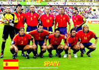 Selección de ESPAÑA - Temporada 1999-2000 - Cañizares, Aranzábal, Abelardo, Paco, Iván Helguera y Guardiola; Michel Salgado, Munitis, Raúl, Alfonso y Mendieta - FRANCIA 2 (Zidane y Djorkaeff), ESPAÑA 1 (Mendieta) - 25/06/2000 - Eurocopa de Bélgica y Holanda 2000, cuartos de final - Brujas (Bélgica), estadio Jan Breydel - Alineación: Cañizares; Michel Salgado, Abelardo, Paco, Aranzábal; Mendieta (Urzaiz, 56'), Guardiola, Iván Helguera (Gerard, 76'), Pedro Munitis (Etxeberría, 72'); Alfonso y Raúl - Raúl tiró a las nubes un penalty en el último minuto y España cayó eliminada