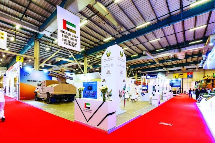 الإمارات تشارك في ساها الدولي للدفاع وصناعة الطيران والفضاء 2024