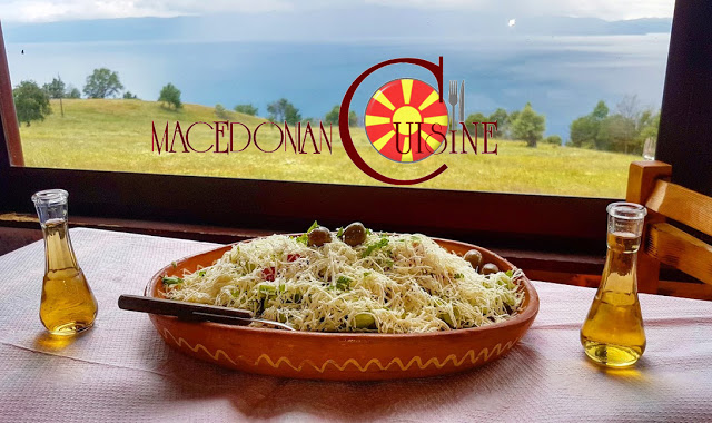 http://www.macedoniancuisine.com/2016/01/shopska-salad.html