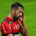 Isla vive situação complicada no Chile e lateral coloca Flamengo na roda