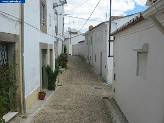 STREETS / Rua do Canto da Aldeia, Castelo de Vide, Portugal