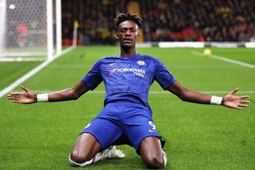 OMG! Chelsea Star Tammy Abraham REJECTS New Contract Offer! 