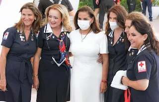Cristina Portella, Gaby Rejón de Joaquín, Mara Lezama, Verónica Manzanilla, Noemí Peralta de Constandse y Nenina Dominguez de Albor.