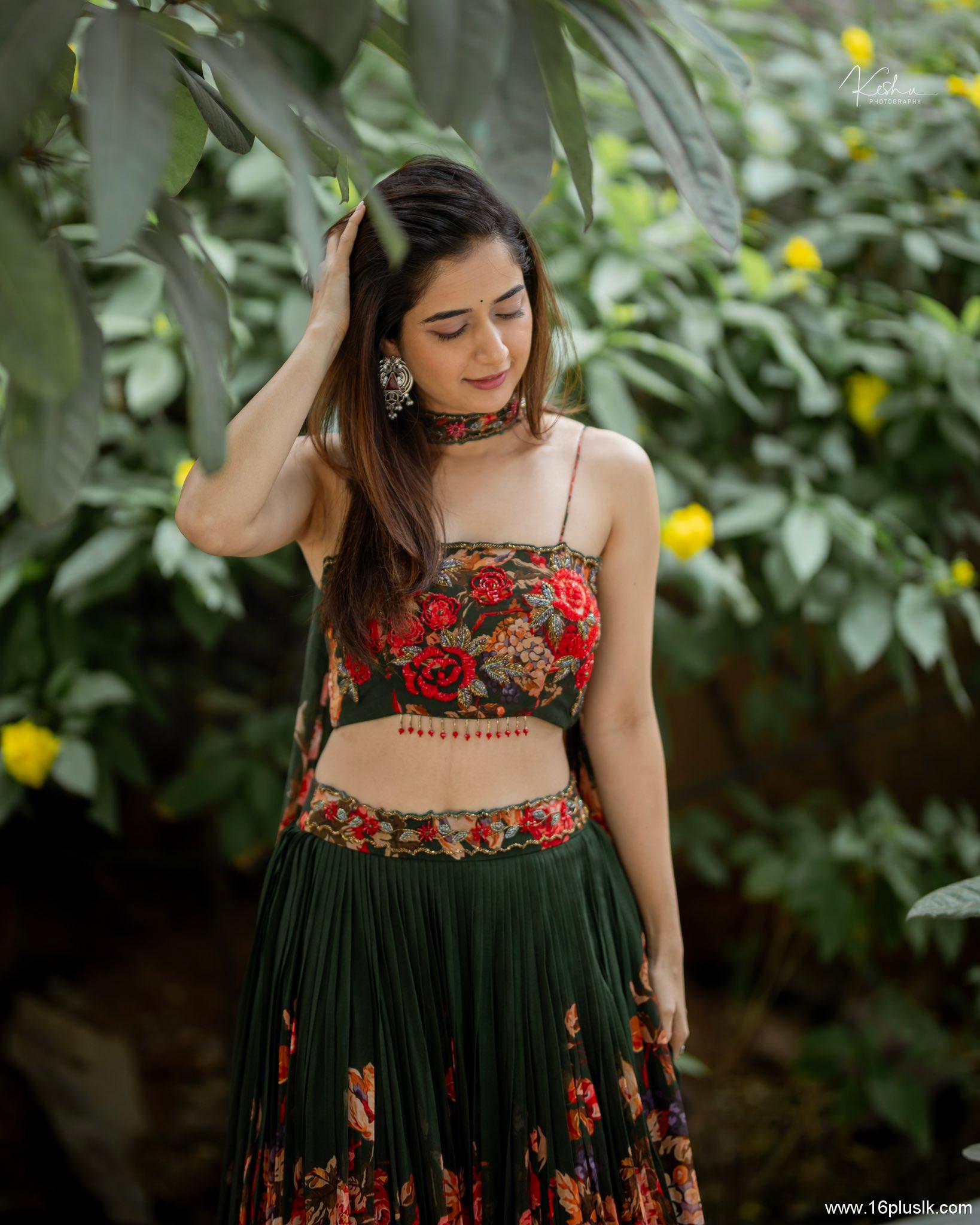 Ashika Ranganath's Hottest Style: A Guide to the Latest Trends
