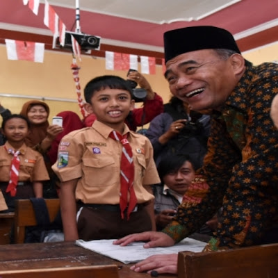 Mendikbud Minta Guru Rekam Kepribadian Anak Mendikbud Minta Guru Rekam Kepribadian Anak