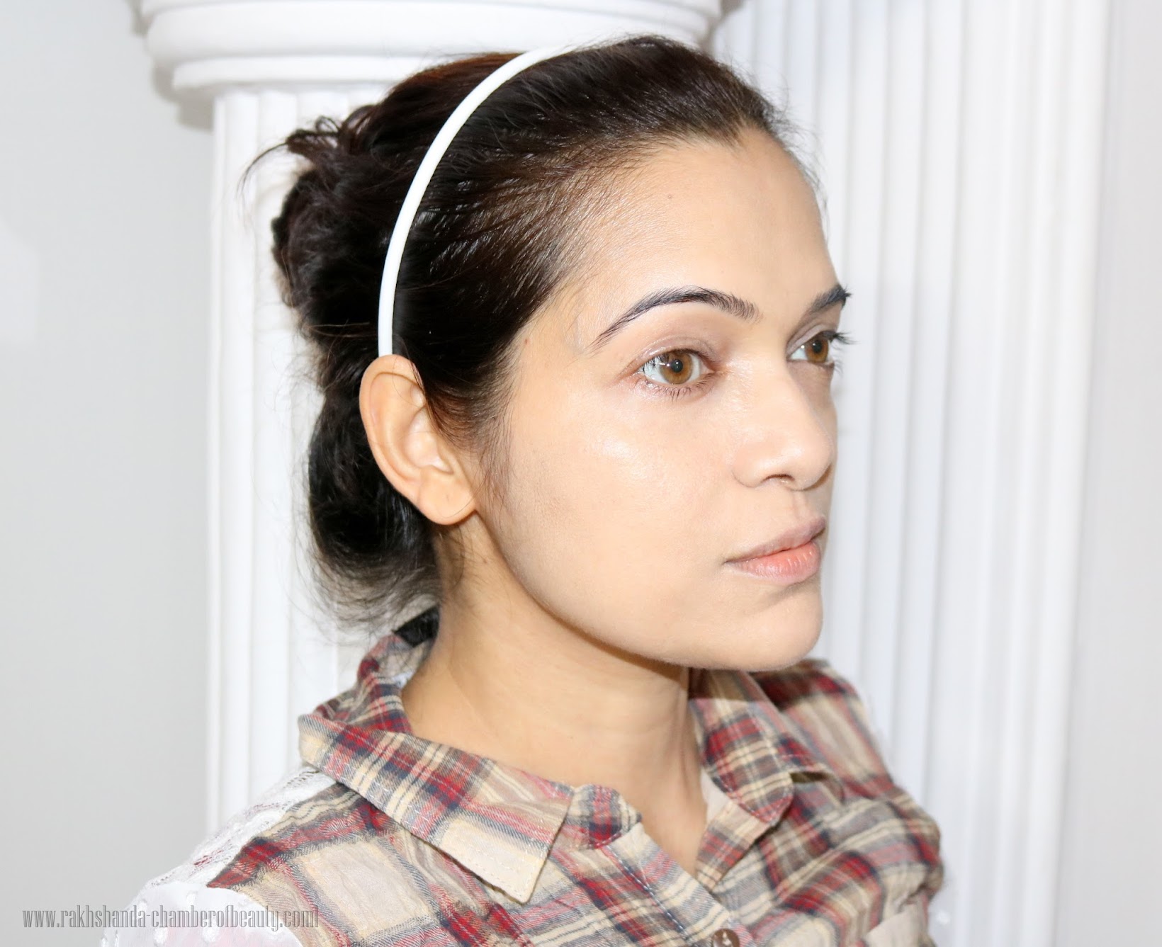 Illamasqua Radiance Veil, How to get radiant skin, FOTD, how to get lit-up glow with Illamasqua Radiance Veil, Illuminator, makeup look, tutorial, Illamasqua, Picture tutorial, how to illuminate, Indian beauty blogger, how to use Illamasqua Radiance Veil, how to get glow, makeup tips, radiant skin with radiance veil, Indian makeup blog, chamber of beauty, makeup