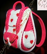 http://www.patronesfofuchas.org/2014/11/patrones-fofuchas-mochilas-de-goma-eva.html