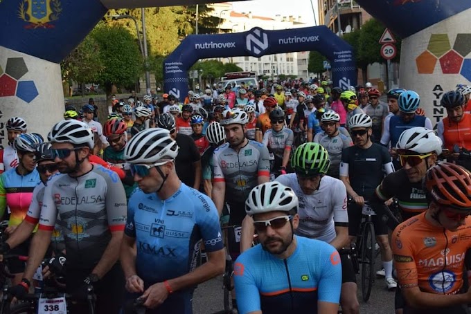 La IX Marcha Bedelalsa congregó en Béjar a 700 ciclistas