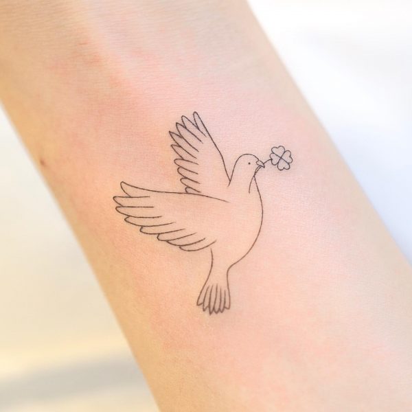 Mini tatuagens femininas - 100 ideias para deixar vocês inspiradas