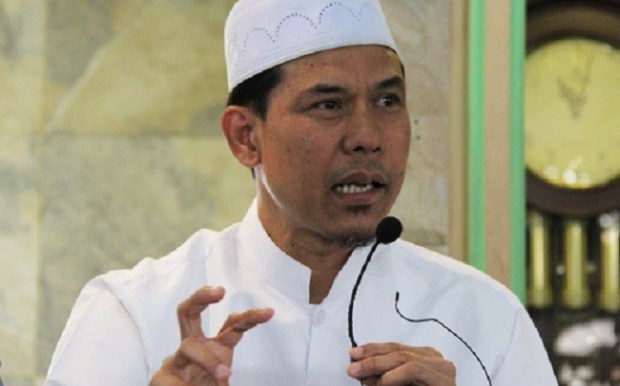 Bukan Pangdam Jaya, FPI Curiga Jokowi Dalang Pencopotan Baliho Habib Rizieq