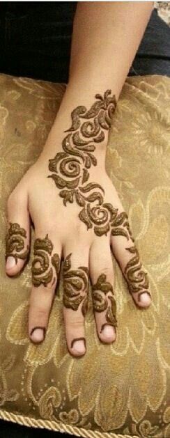 10 Stunning Rose Mehndi Designs for all occasions Bling 