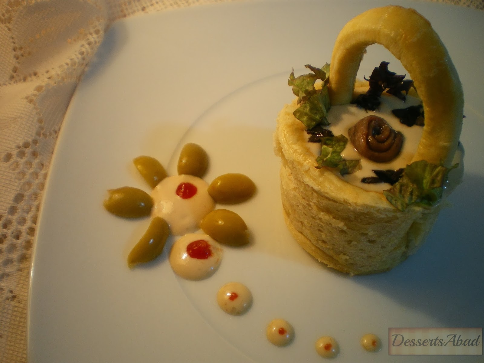 http://kepabad.blogspot.com.es/2014/02/cestitas-de-pollo-con-crema-de-anchoas.html