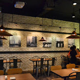 Interior Cafe Minimalis