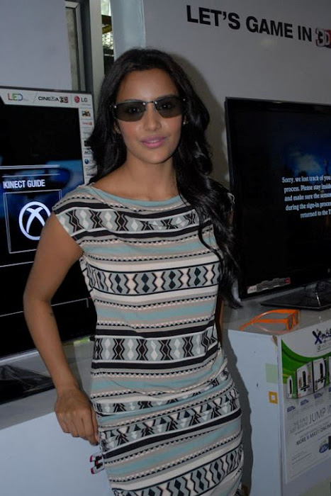 priya anand launches lg 3d game festival actress pics