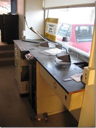 IMG_5281 Drive-Up Teller Window of Former Key Bank Candalaria Branch in Salem, Oregon on February 3, 2007